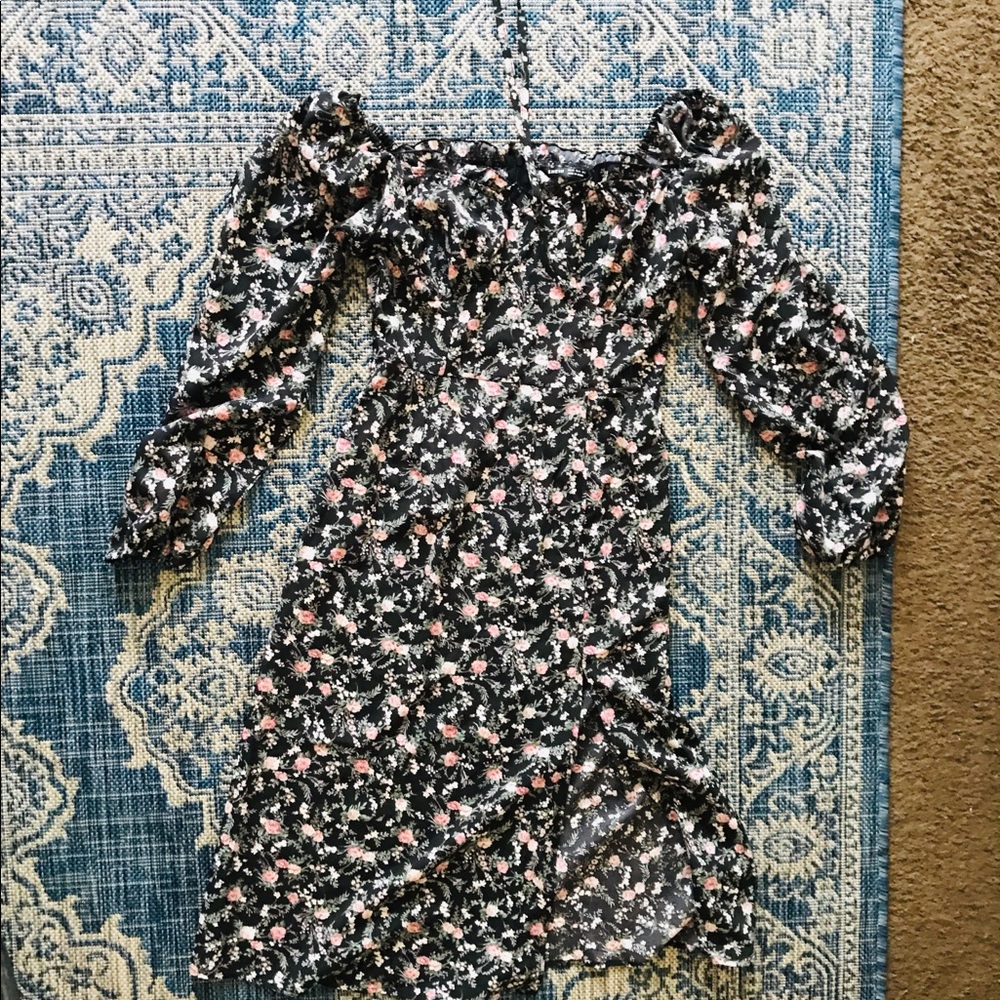 Cute summer dress with a slit